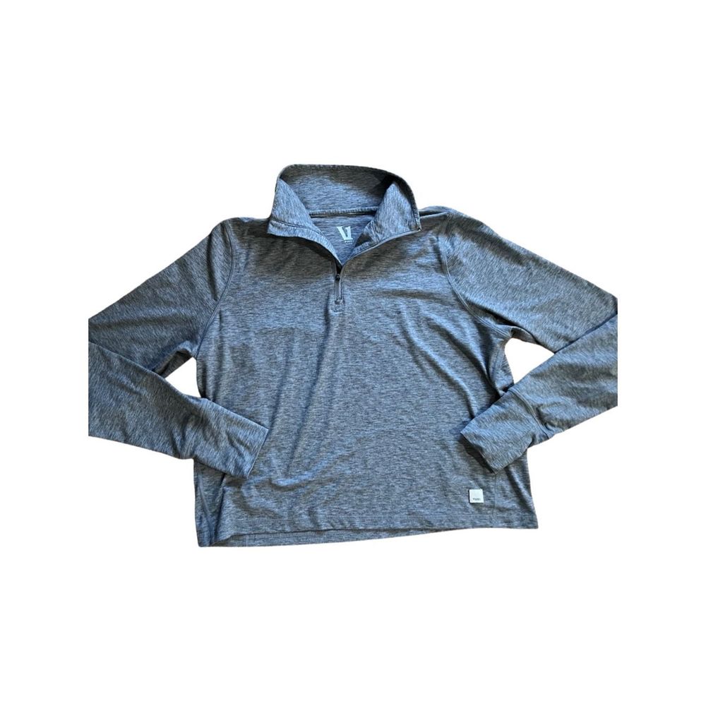 Vuori Light Gray Long Sleeve Crop Top - Picture 4 of 6